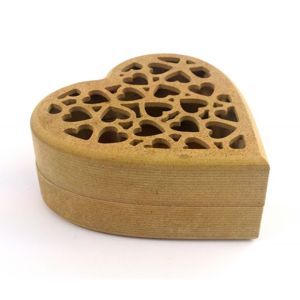 Dřevěná krabička Srdce s ažurovým víkem / 12.5 cm